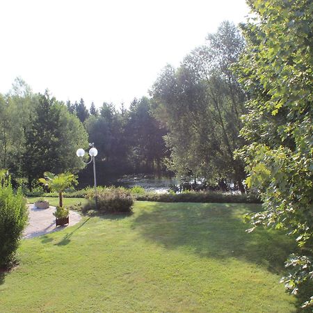 Ibis Chateau-Thierry エソーム・シュル・マルヌ エクステリア 写真