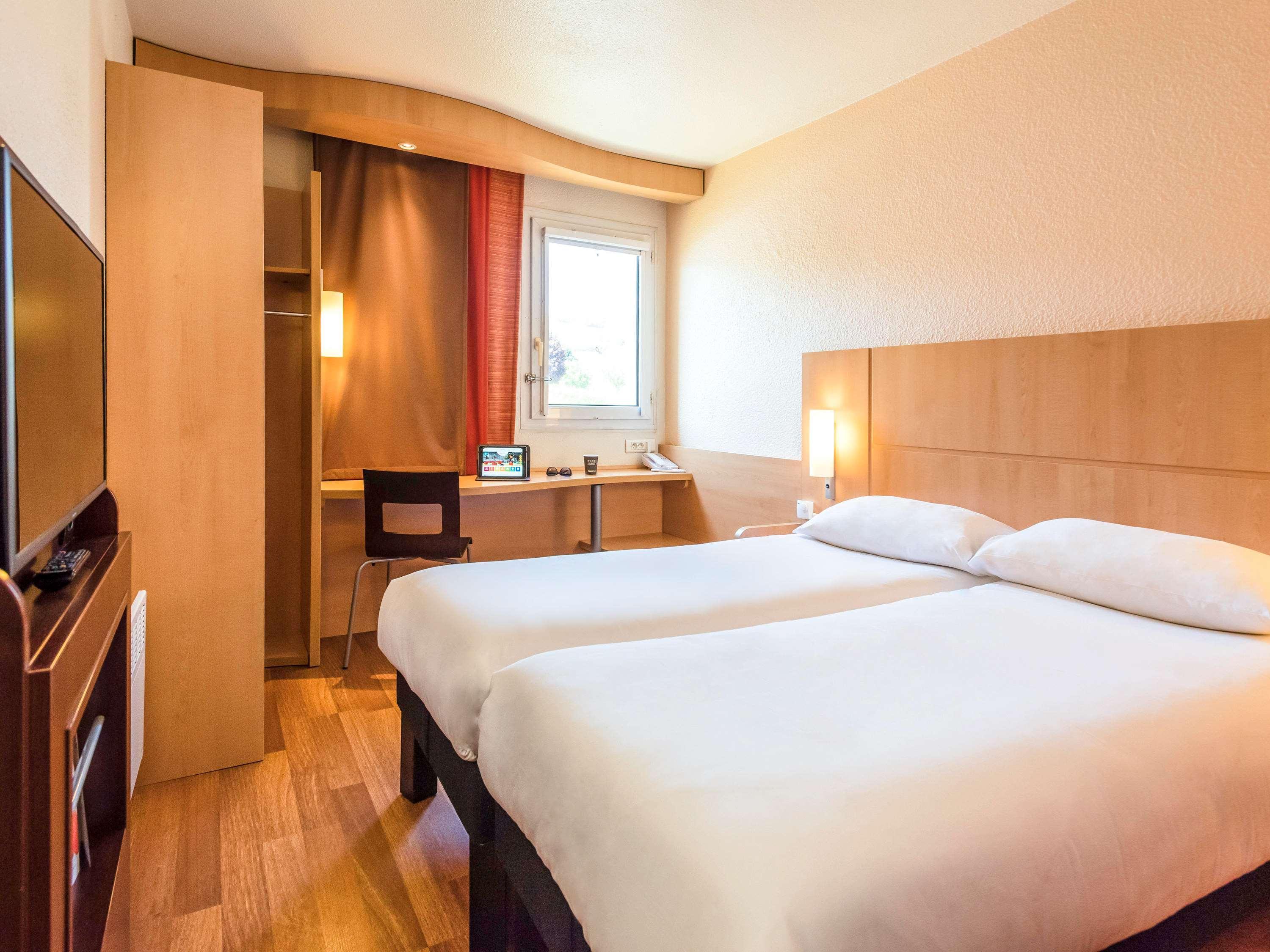 Ibis Chateau-Thierry エソーム・シュル・マルヌ エクステリア 写真