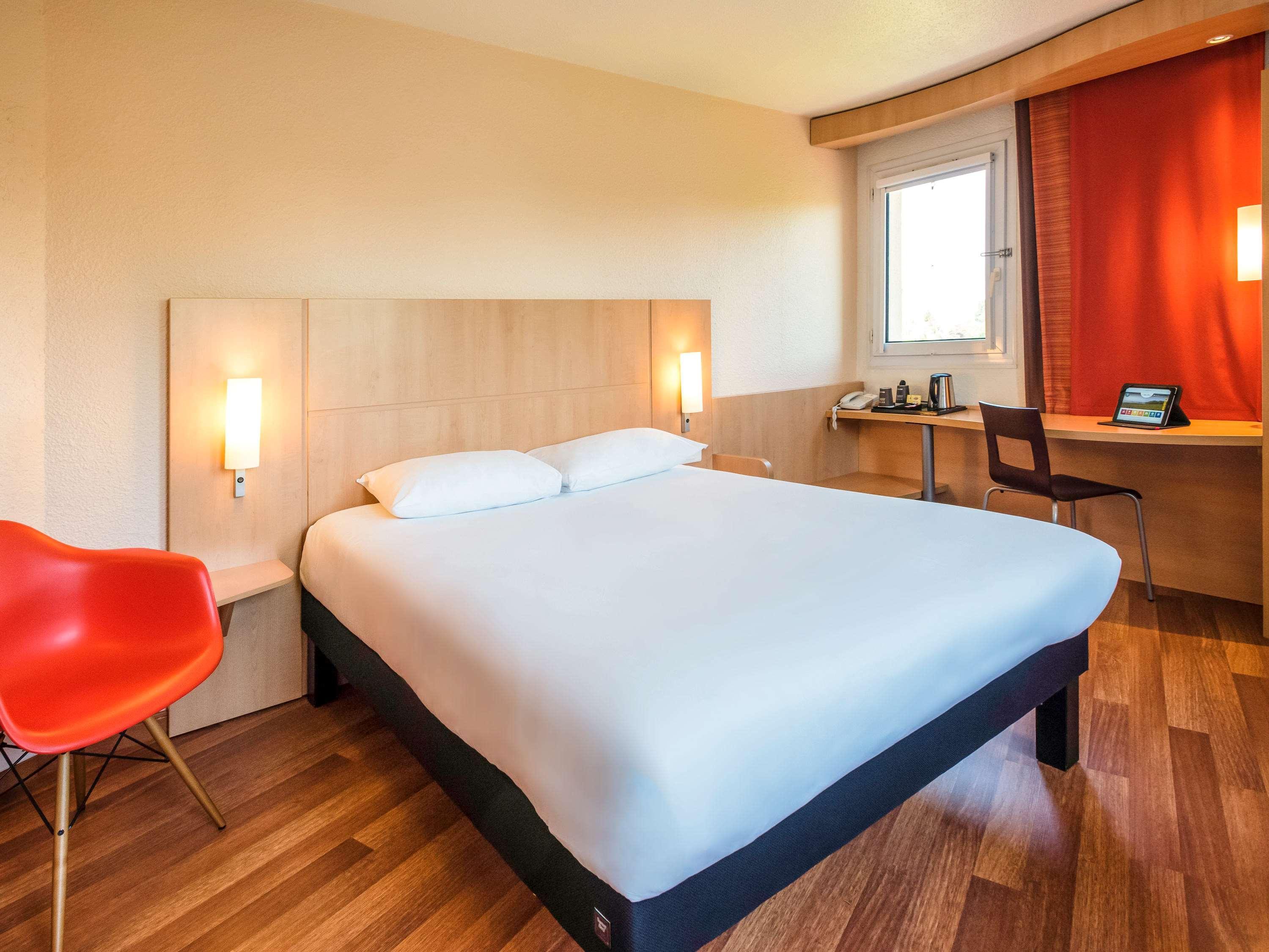 Ibis Chateau-Thierry エソーム・シュル・マルヌ エクステリア 写真